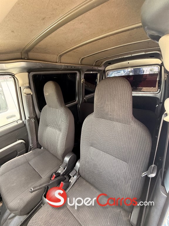 2020 Daihatsu Hijet Minivan — foto 6 / 11