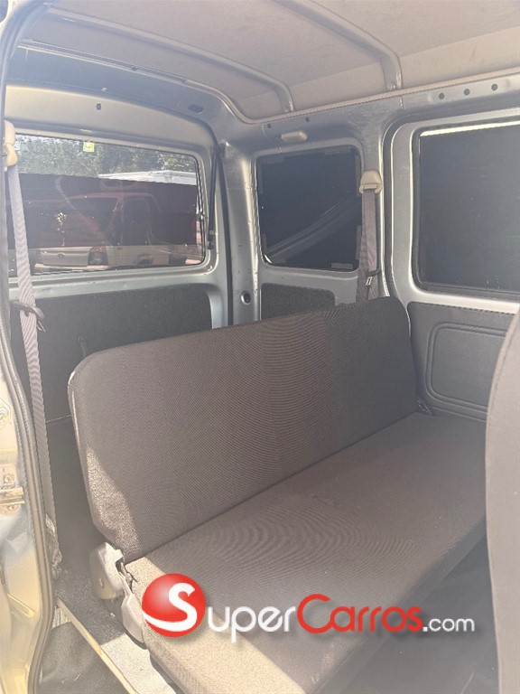 2020 Daihatsu Hijet Minivan — foto 7 / 11