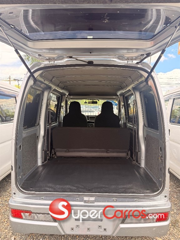 2020 Daihatsu Hijet Minivan — foto 8 / 11