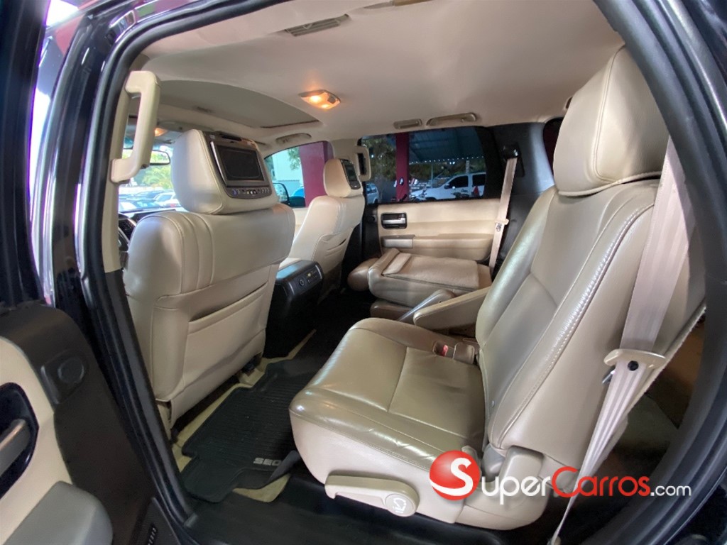 2008 Toyota Sequoia — foto 6 / 12