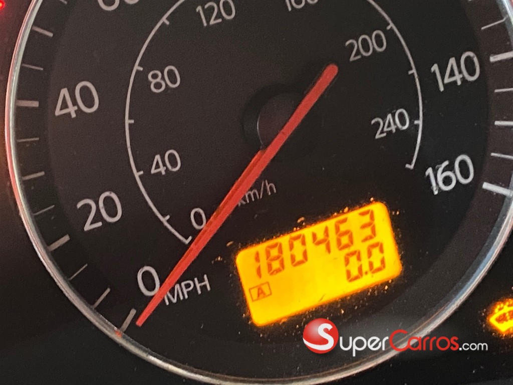 2004 Infiniti FX-35 — foto 11 / 12