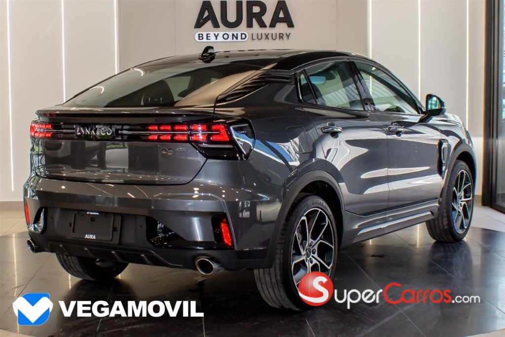 2027 Lynk CO 05 Hyper Halo — foto 3 / 12