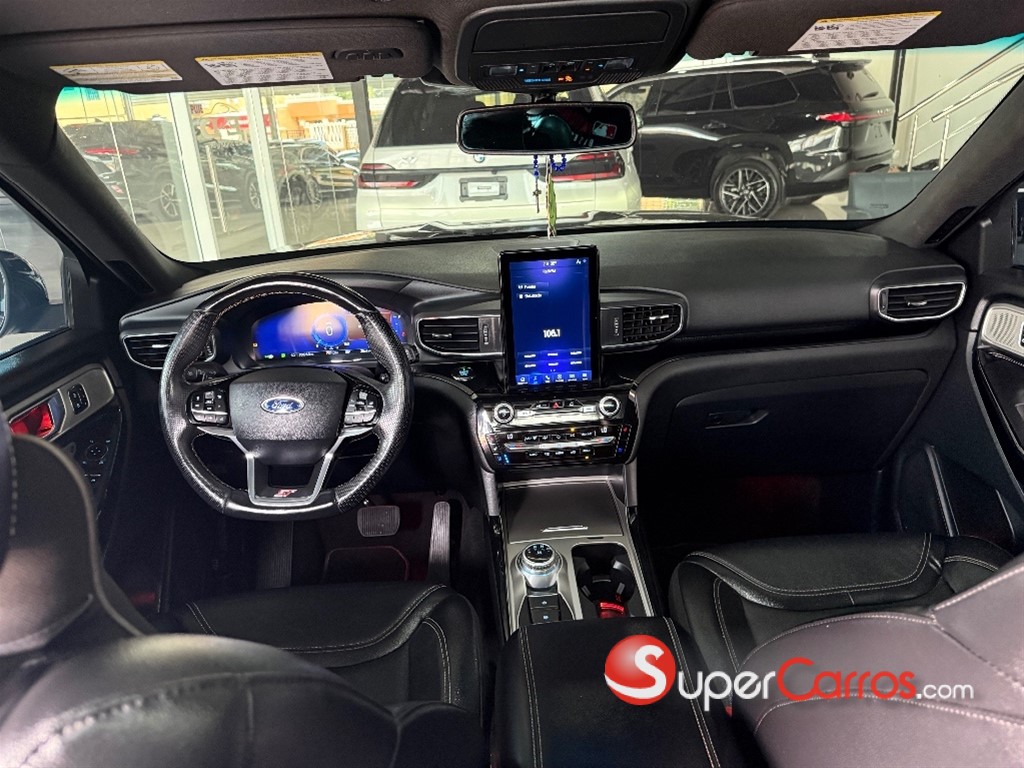 2021 Ford Explorer ST — foto 2 / 12