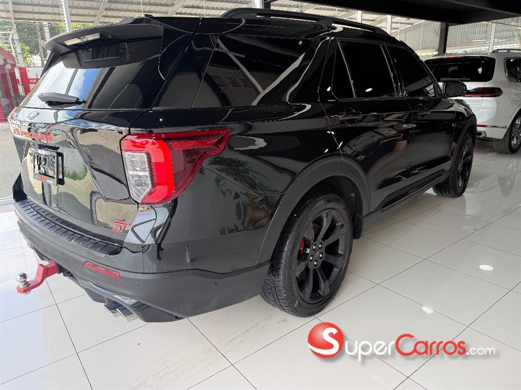 2021 Ford Explorer ST — foto 3 / 12