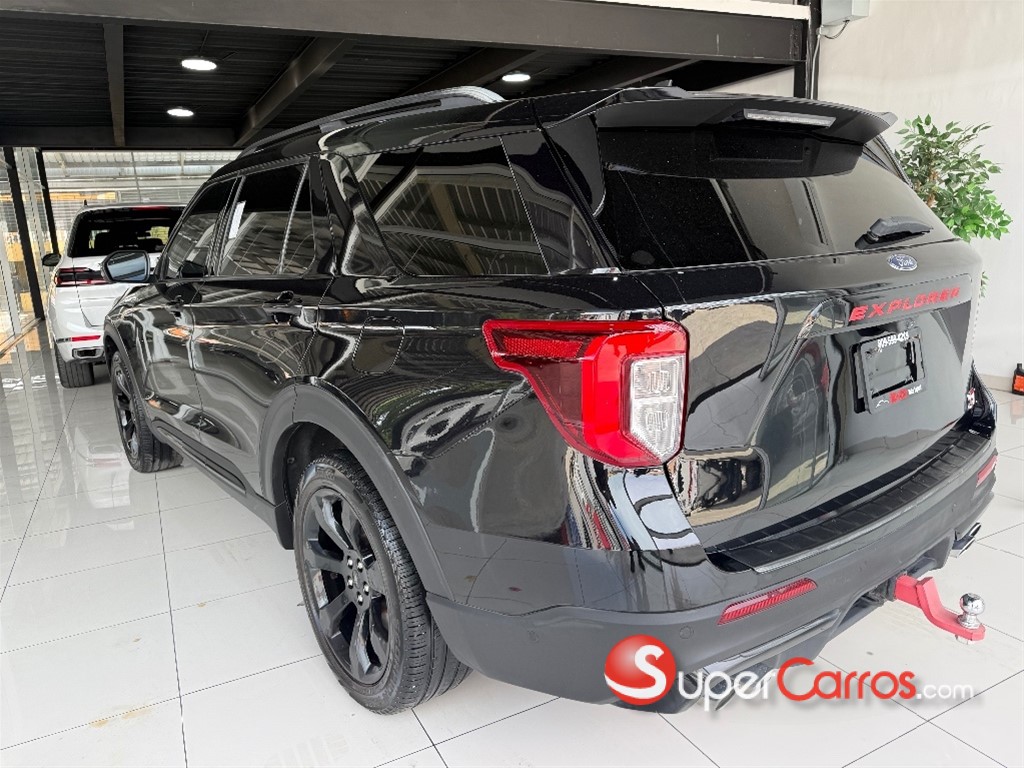 2021 Ford Explorer ST — foto 5 / 12