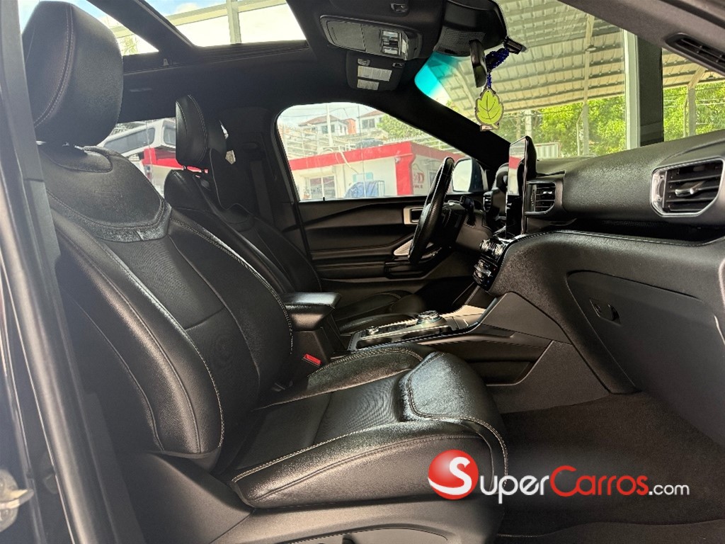 2021 Ford Explorer ST — foto 7 / 12