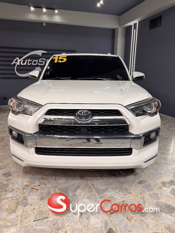 2015 Toyota 4 Runner Limited — foto 2 / 6