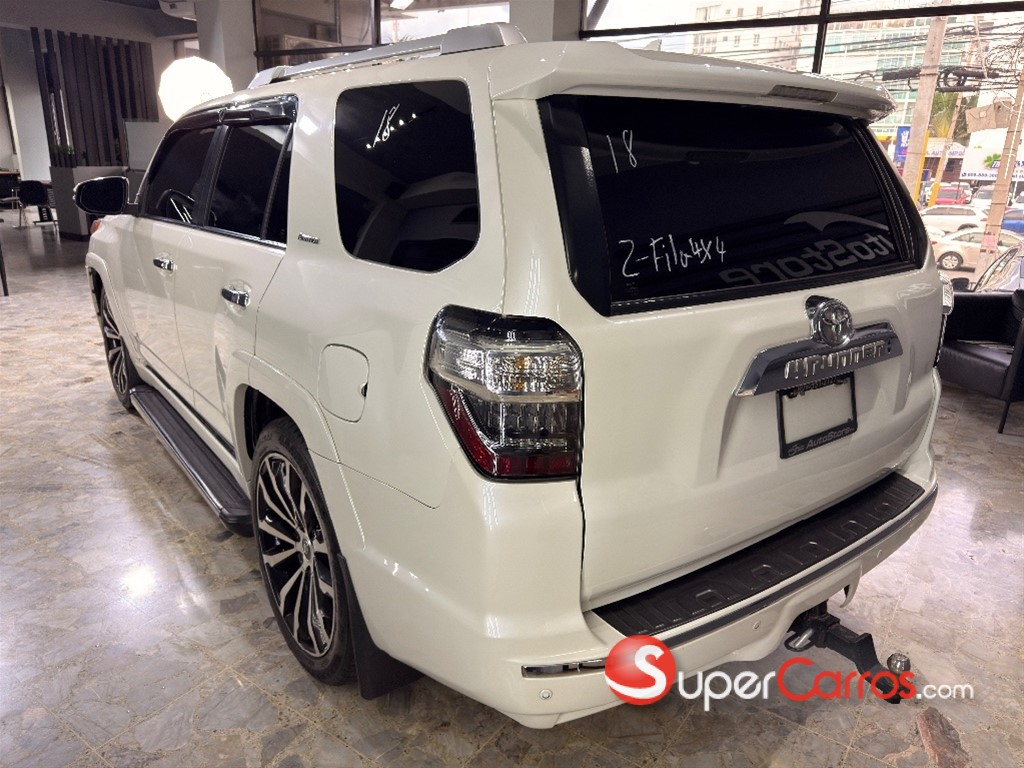 2015 Toyota 4 Runner Limited — foto 4 / 6