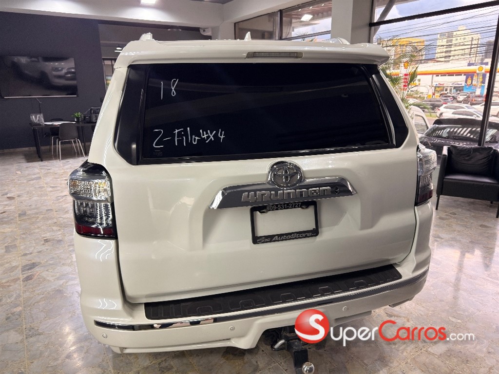 2015 Toyota 4 Runner Limited — foto 6 / 6