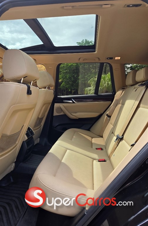 2017 BMW X 3 xDRIVE 28i — foto 9 / 12