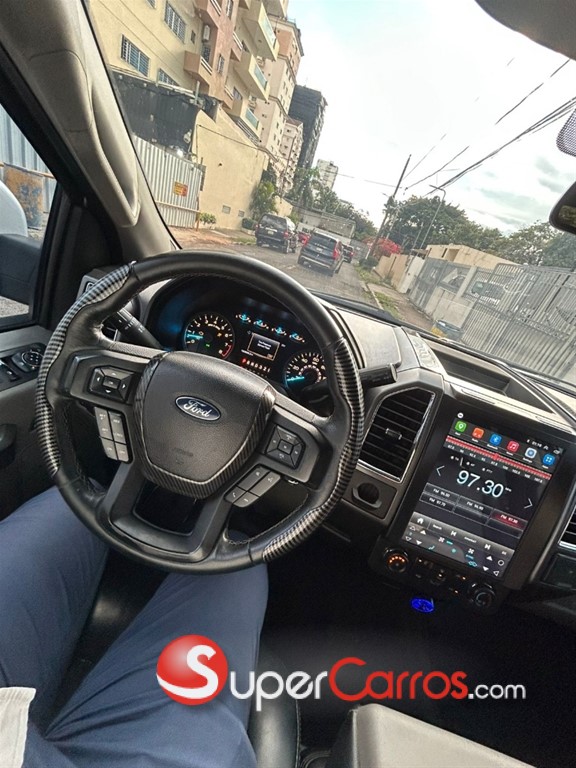 2015 Ford E-150 — foto 8 / 12
