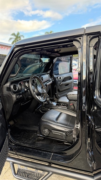 2020 Jeep Gladiator Overland — foto 7 / 11