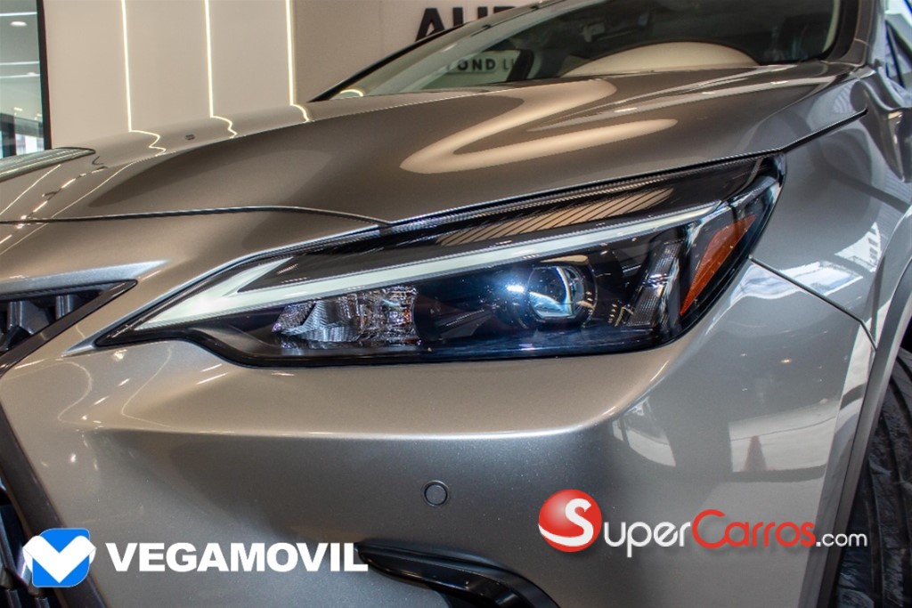 2026 Lexus NX 350 Hybrid — foto 5 / 12