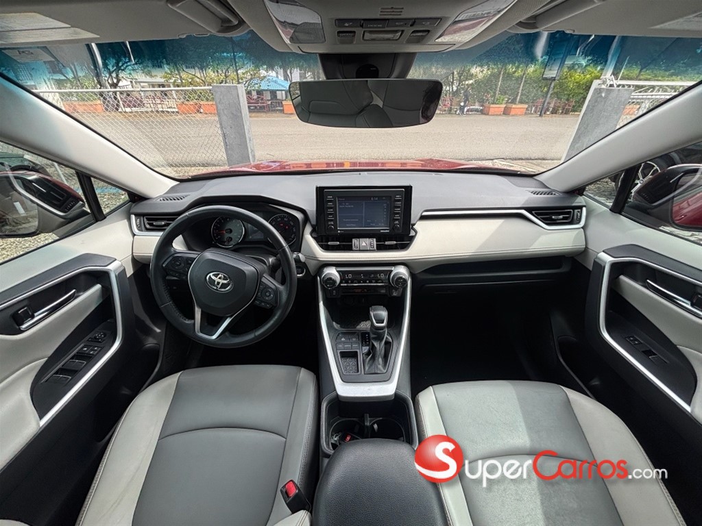 2022 Toyota RAV4 XLE Premium — foto 8 / 11