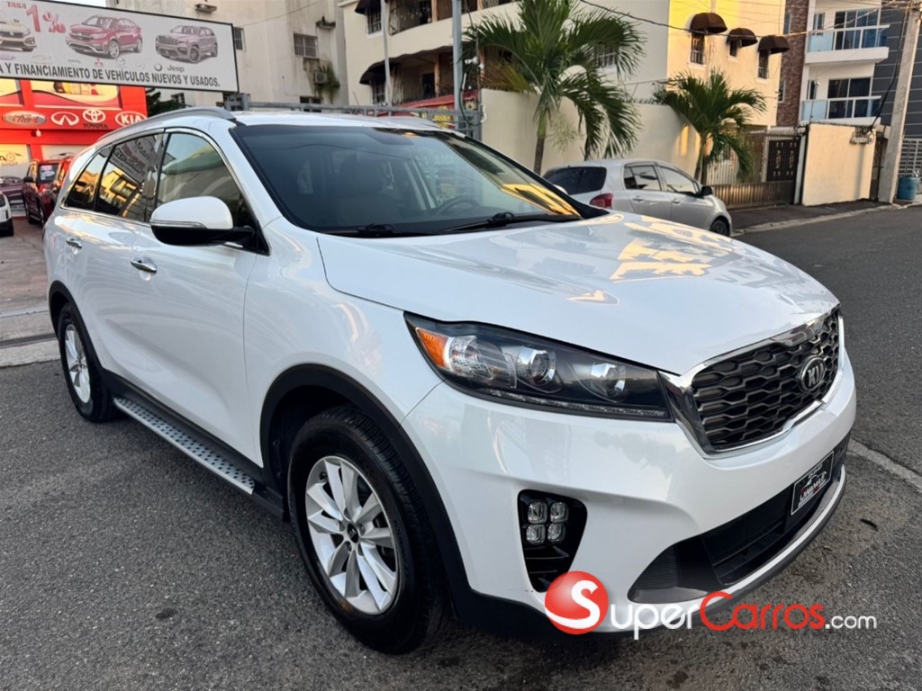 2020 Kia Sorento LX — foto 2 / 9