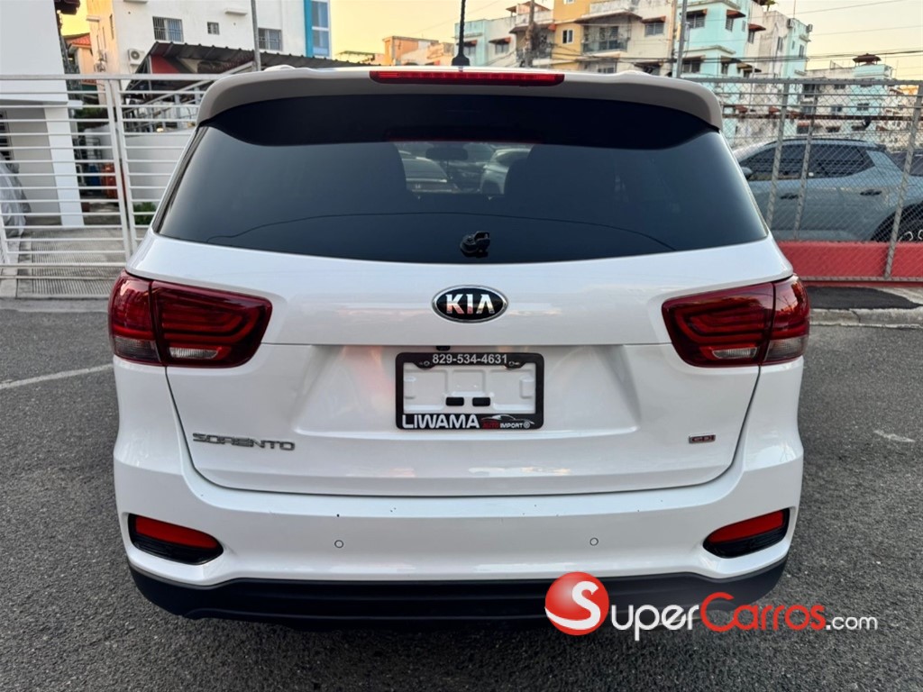 2020 Kia Sorento LX — foto 6 / 9
