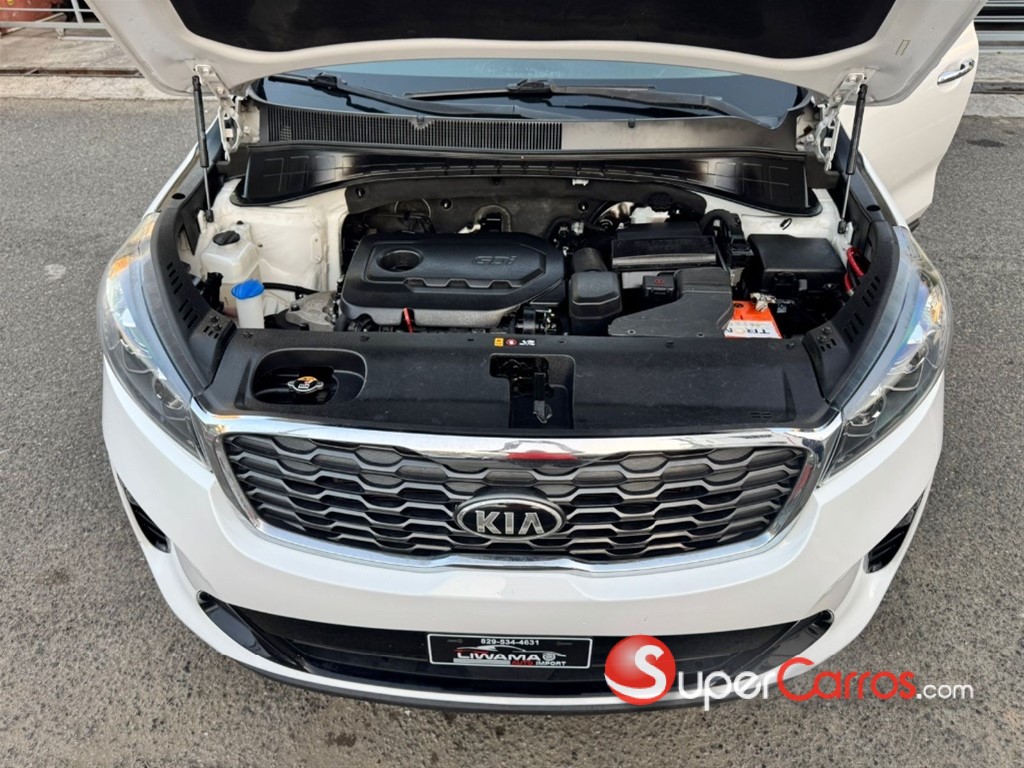 2020 Kia Sorento LX — foto 8 / 9