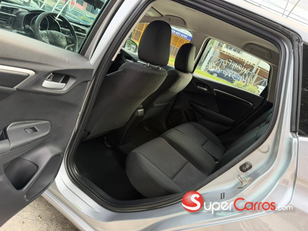 2020 Honda Fit — foto 9 / 12