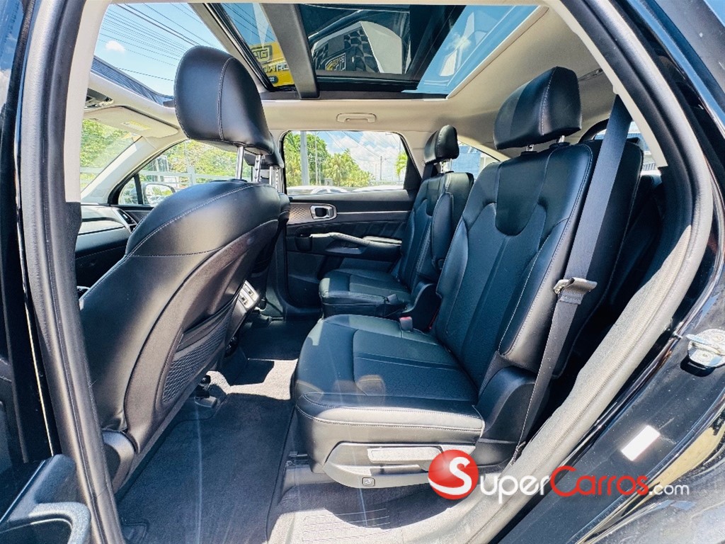 2022 Kia Sorento SX — foto 7 / 12