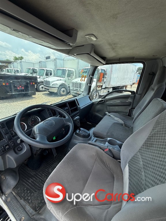 2013 Isuzu Camion — foto 4 / 6