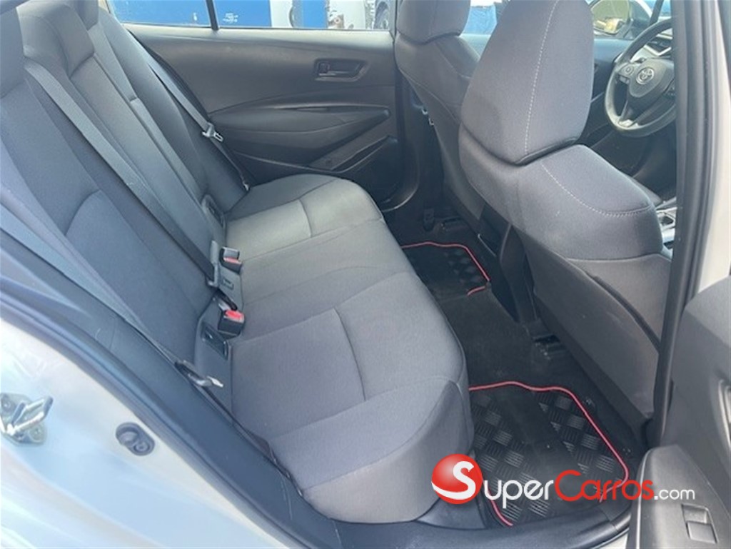 2022 Toyota Corolla LE — foto 9 / 10