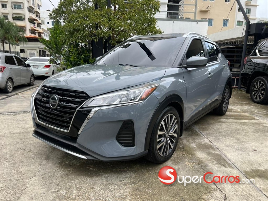 2021 Nissan Kicks SV — foto 2 / 8