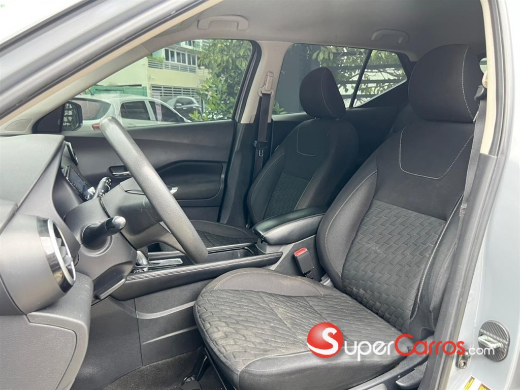 2021 Nissan Kicks SV — foto 6 / 8