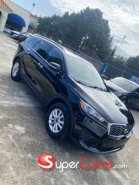 2020 Kia Sorento LX — foto 2 / 9