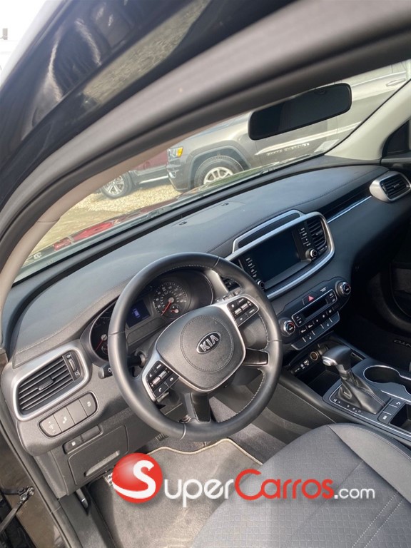 2020 Kia Sorento LX — foto 3 / 9