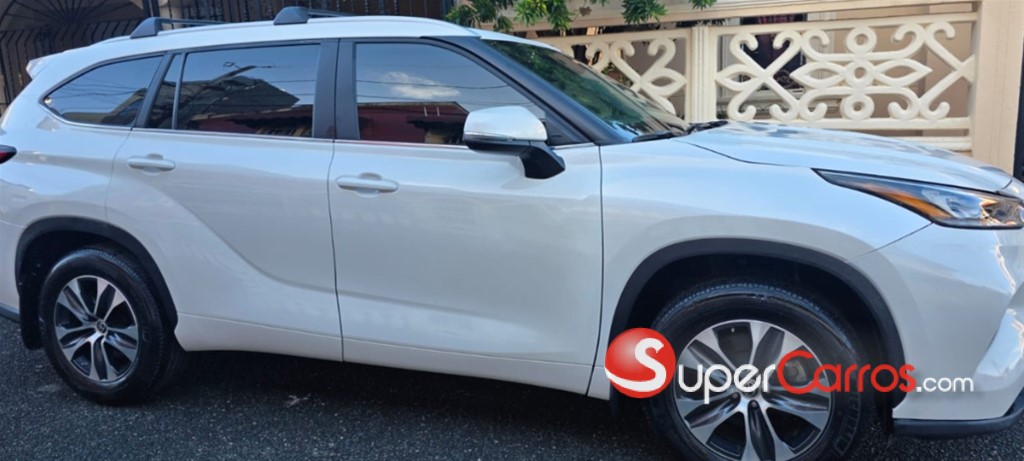 2023 Toyota Highlander XLE — foto 4 / 11