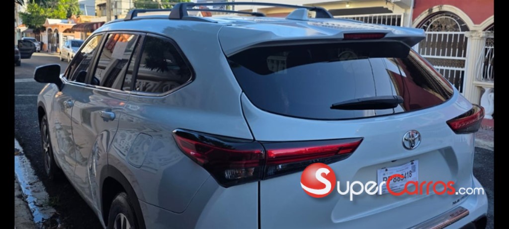 2023 Toyota Highlander XLE — foto 7 / 11
