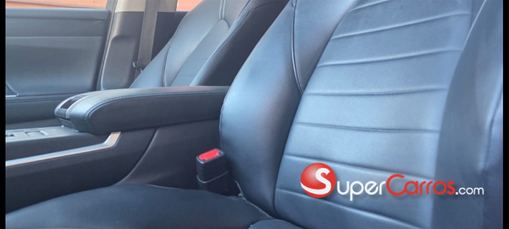 2023 Toyota Highlander XLE — foto 10 / 11