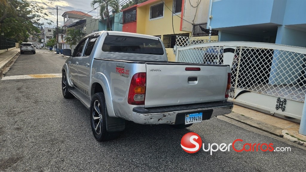 2006 Toyota Hilux — foto 2 / 10