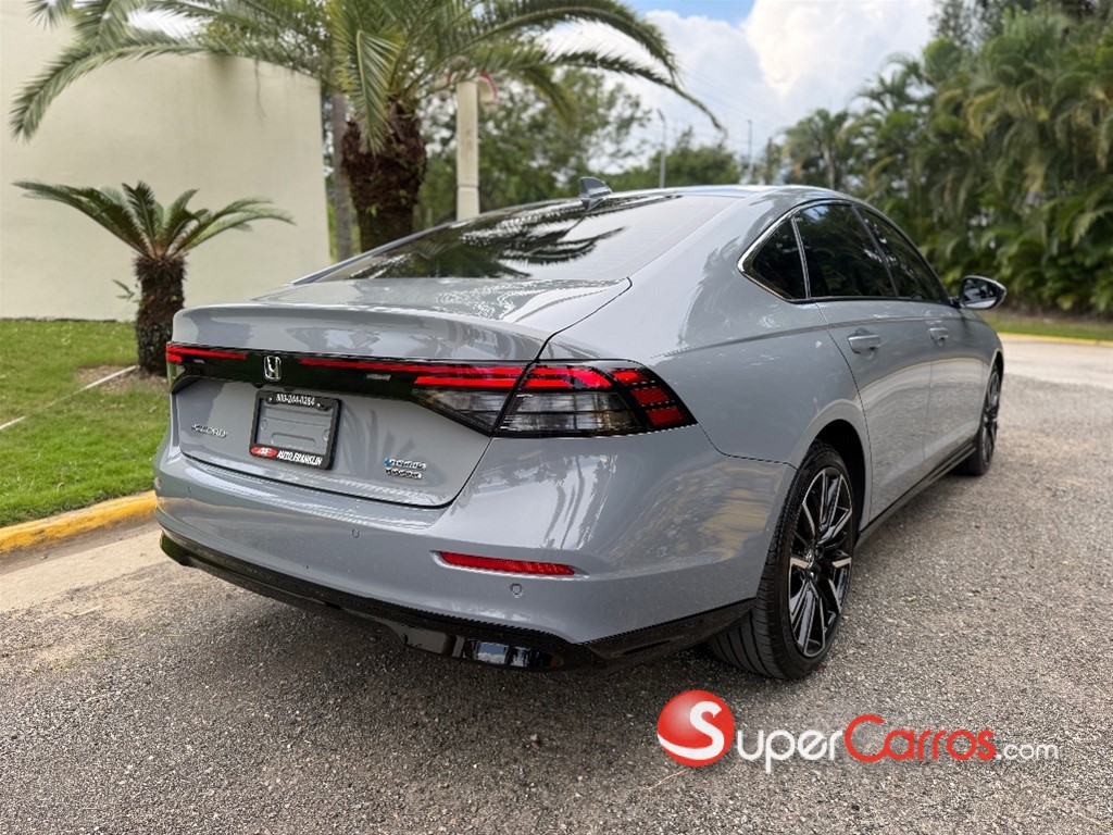 2024 Honda Accord Touring 2.0T — foto 4 / 8