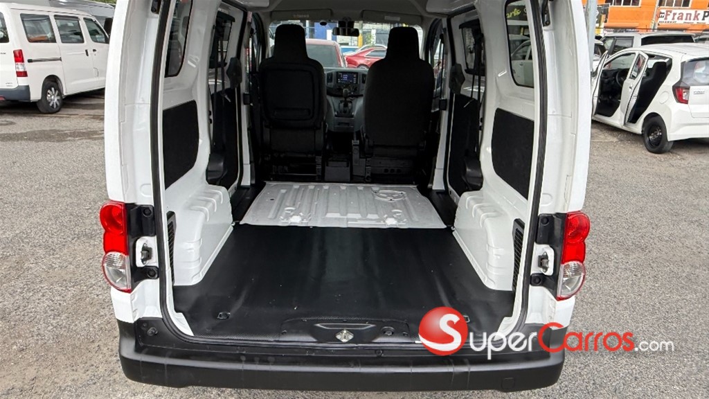 2021 Nissan NV 200 — foto 4 / 10
