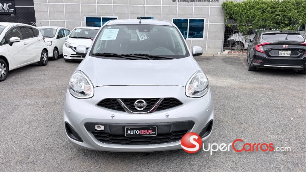 2021 Nissan March — foto 8 / 11