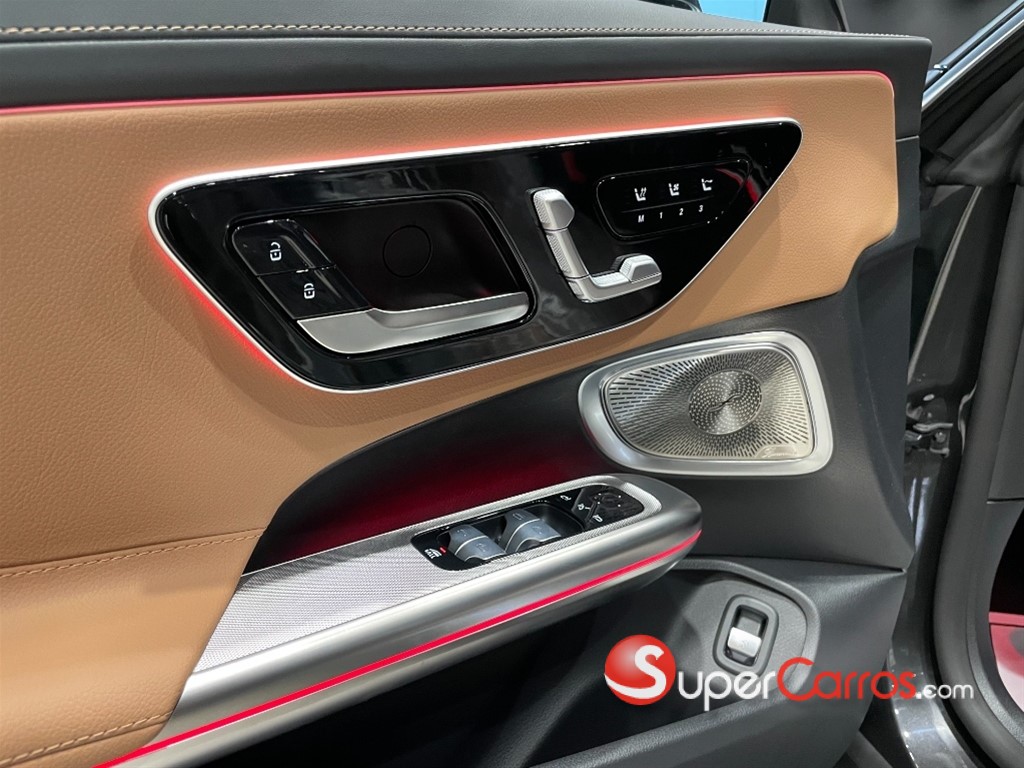 2026 Mercedes-Benz Clase CLE 300 4Matic Cabriolet — foto 9 / 12