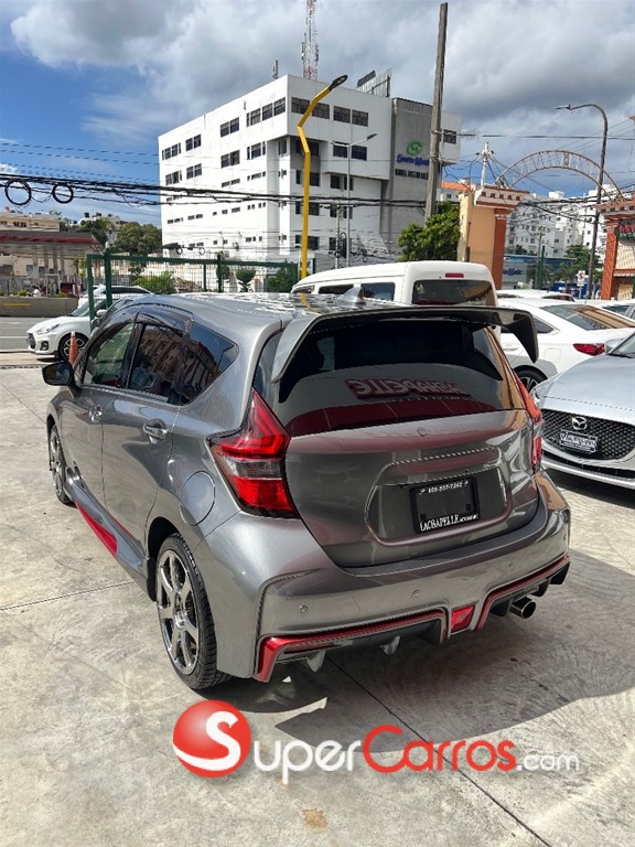 2020 Nissan Note Nismo — foto 8 / 12