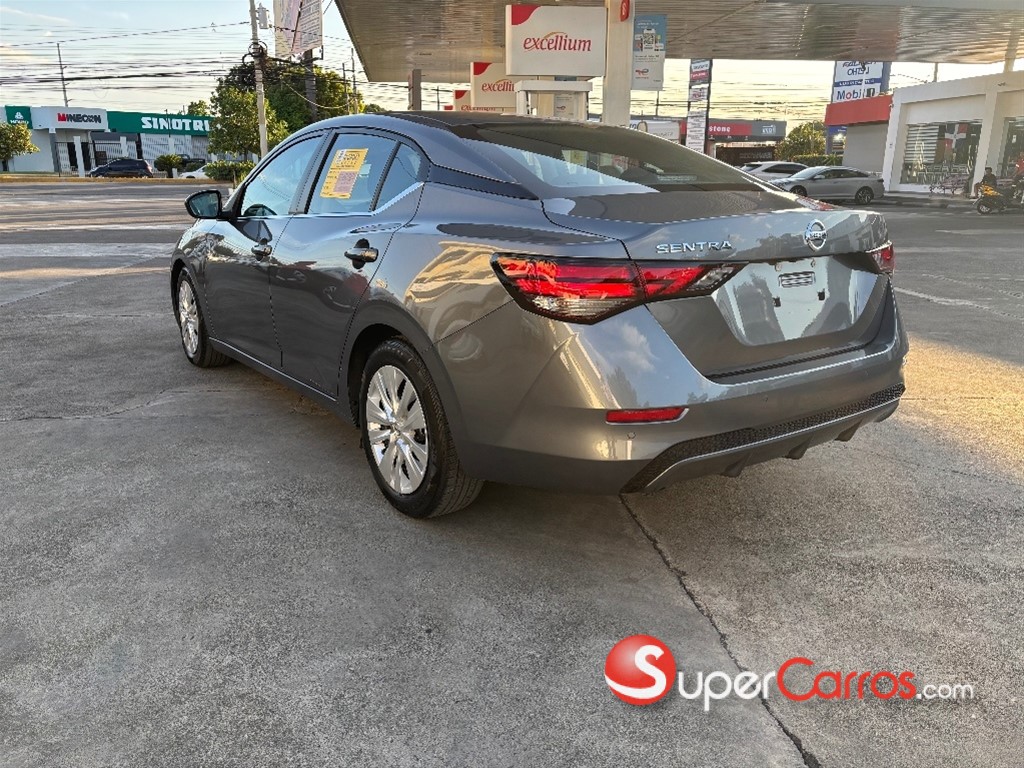 2023 Nissan Sentra — foto 4 / 11