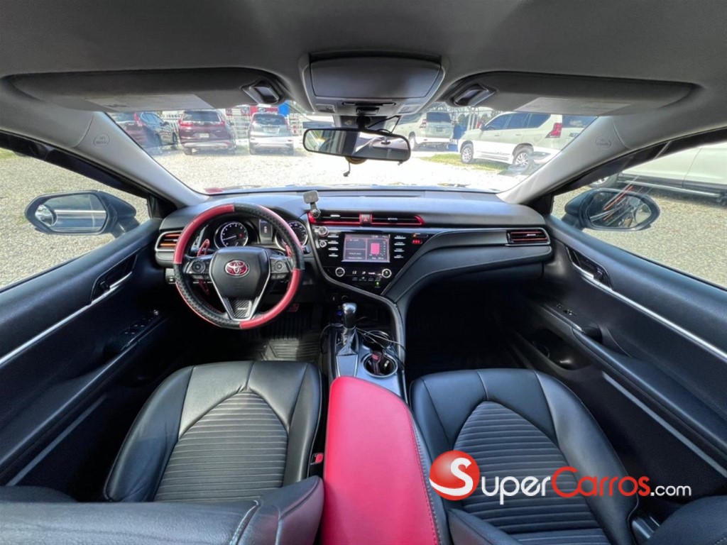 2019 Toyota Camry SE — foto 5 / 6