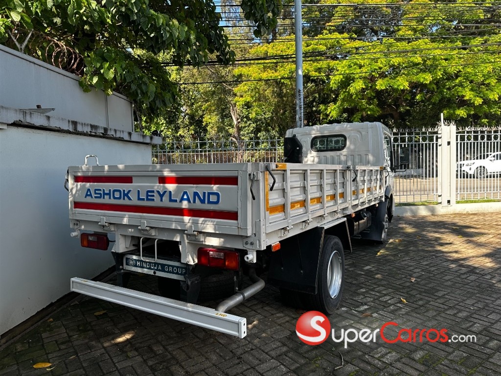 2025 ASHOK LEYLAND PARTNER — foto 3 / 8