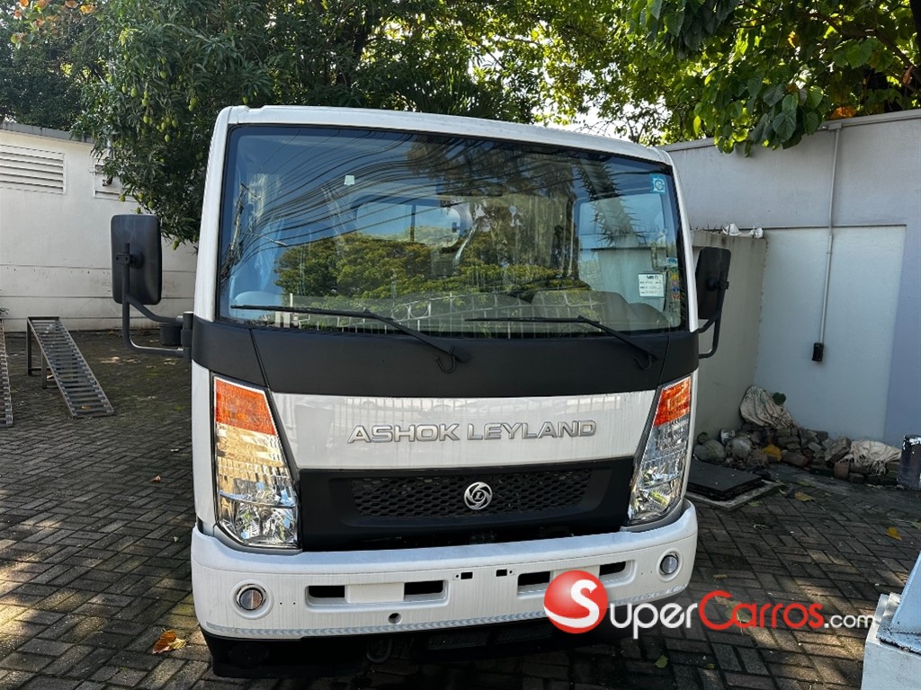 2025 ASHOK LEYLAND PARTNER — foto 4 / 8