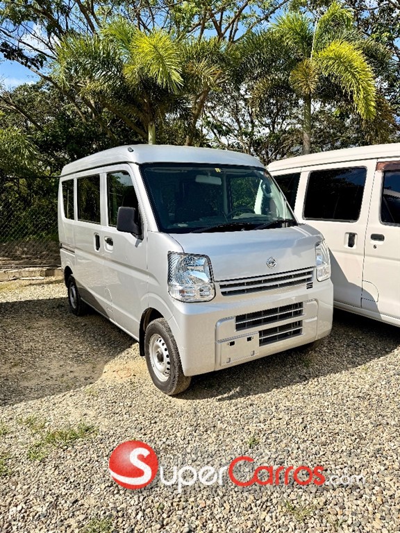 2020 Nissan NV 100 — foto 3 / 11