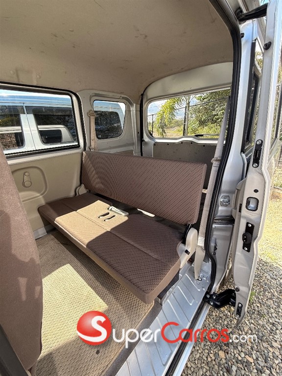 2020 Nissan NV 100 — foto 4 / 11