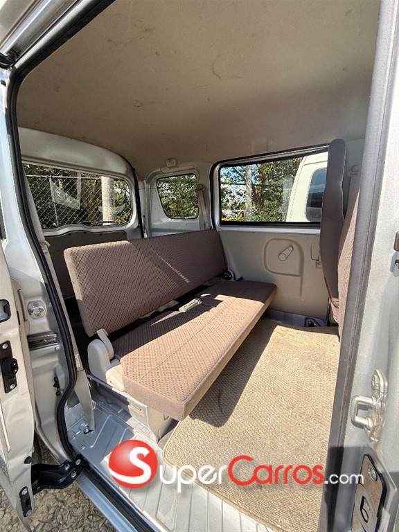 2020 Nissan NV 100 — foto 7 / 11