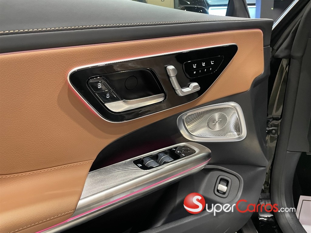 2026 Mercedes-Benz Clase CLE 300 4Matic Cabriolet — foto 9 / 10