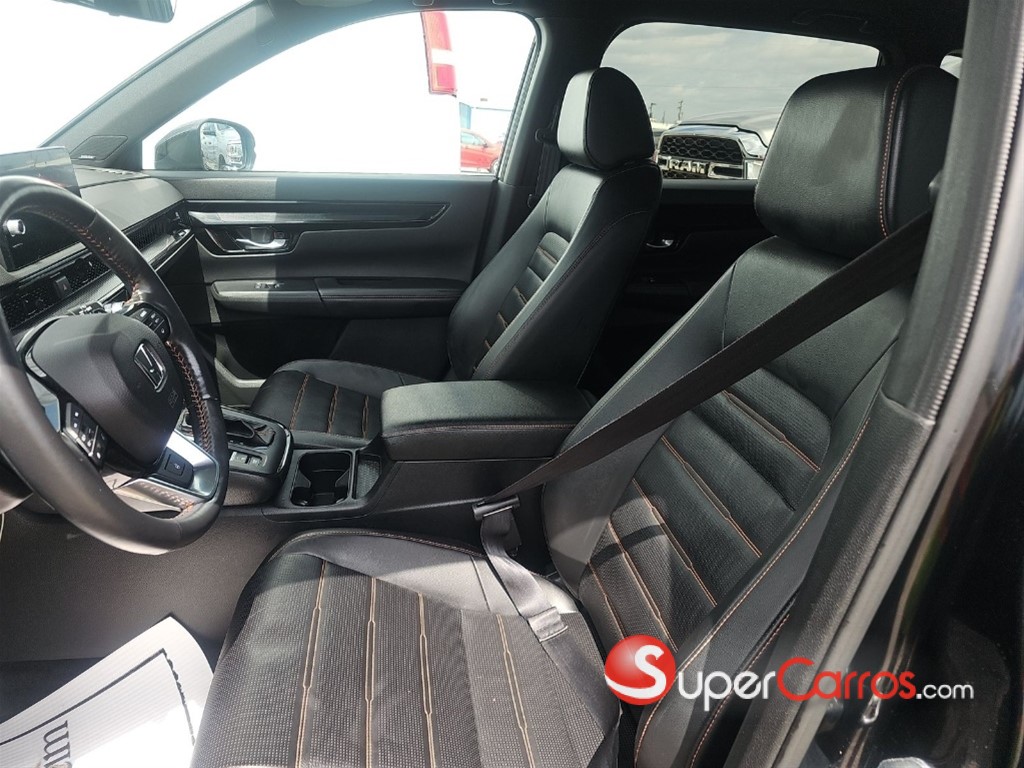 2023 Honda CR-V Touring — foto 4 / 8