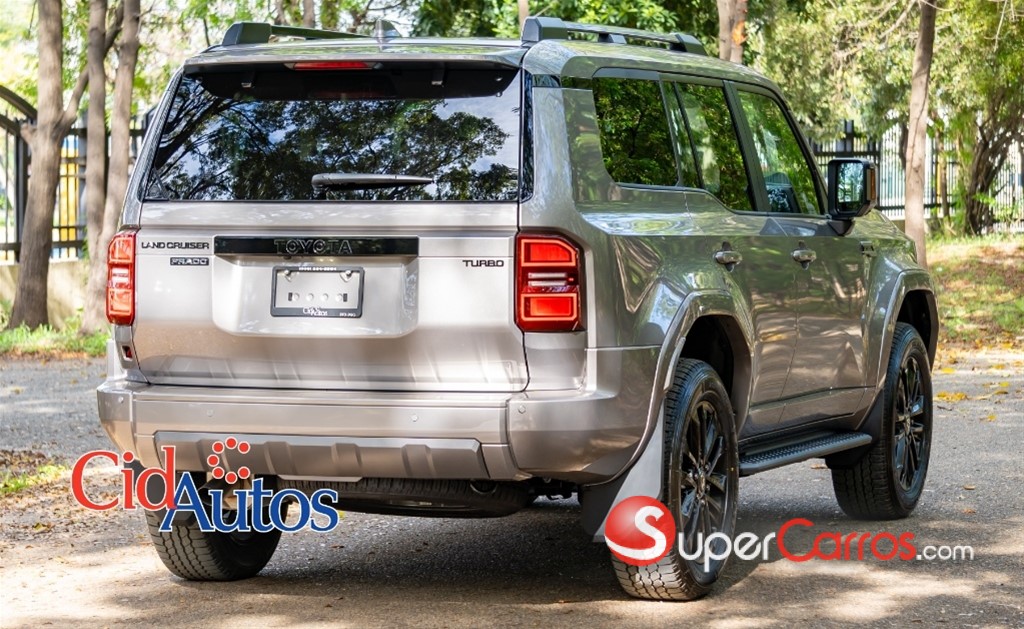 2027 Toyota Land Cruiser Prado Luxury 01 — foto 3 / 12