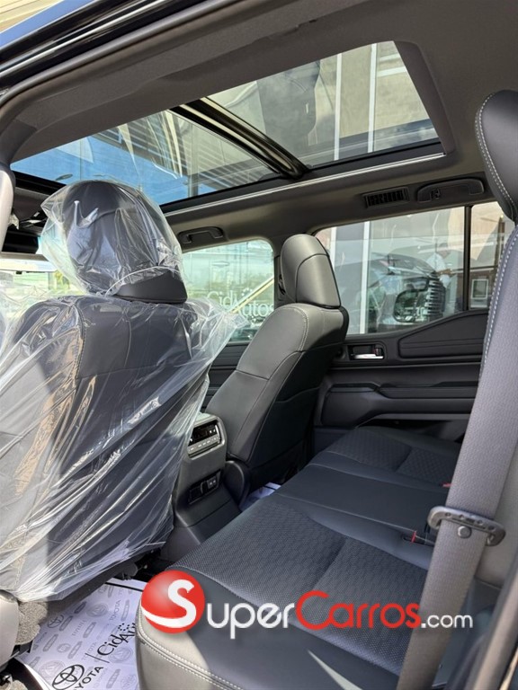 2027 Toyota Land Cruiser Prado Luxury 01 — foto 9 / 12