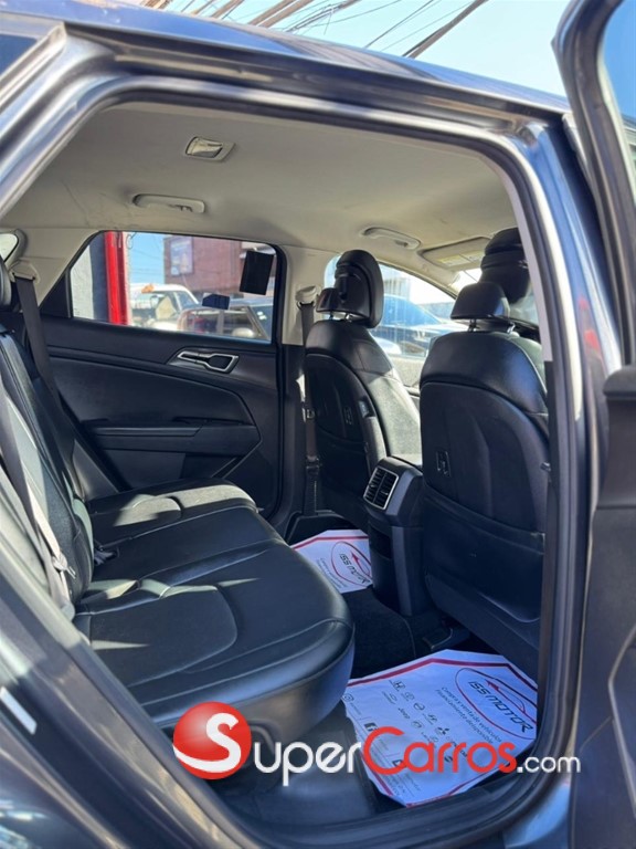 2023 Kia Sportage — foto 7 / 10